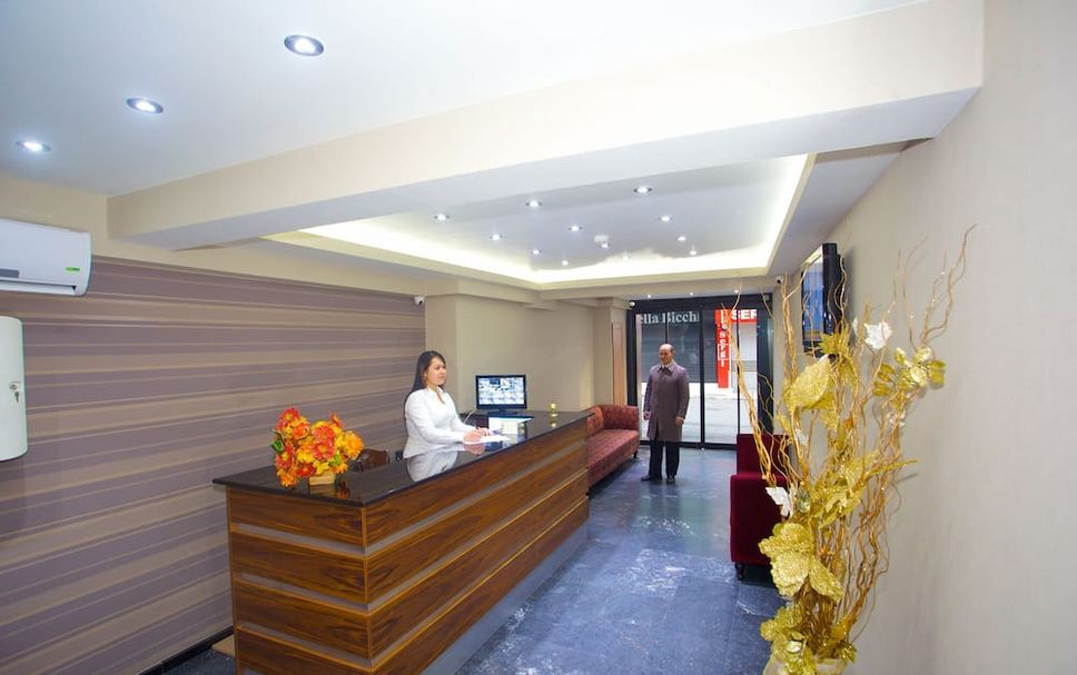 Front desk Photo