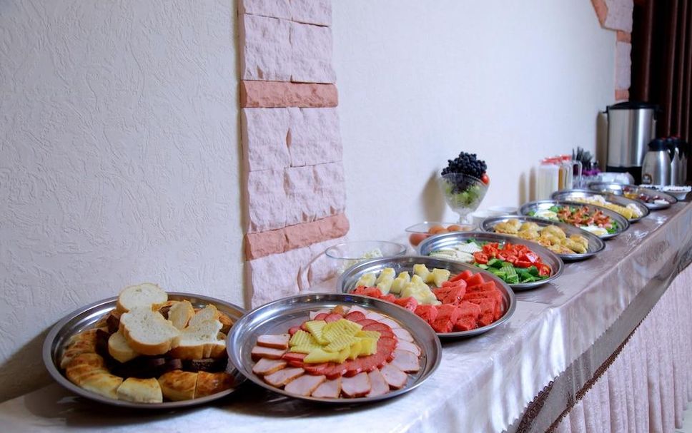 Buffet Photo