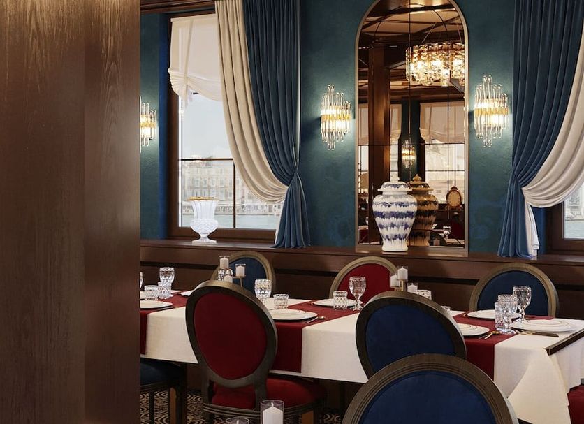 Restaurant Photo