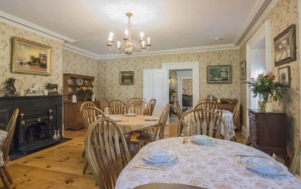 Dining room Photo