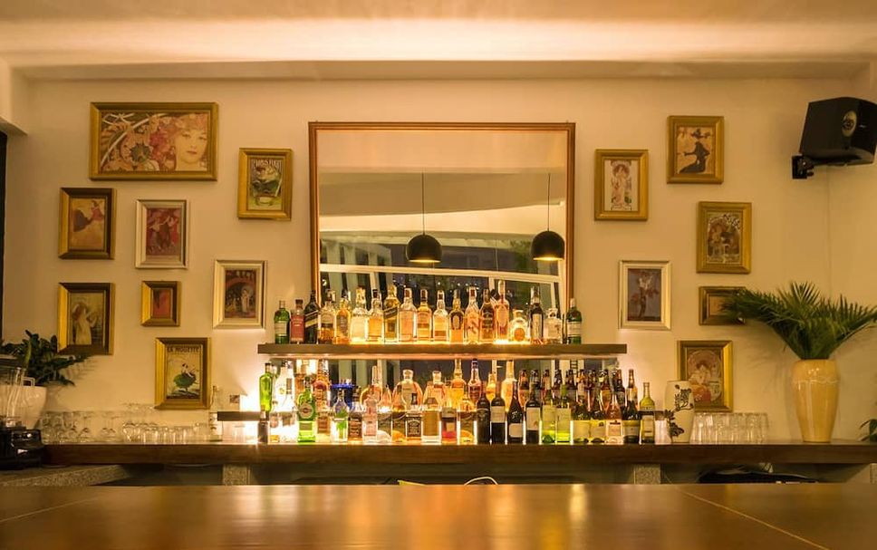 Bar Photo