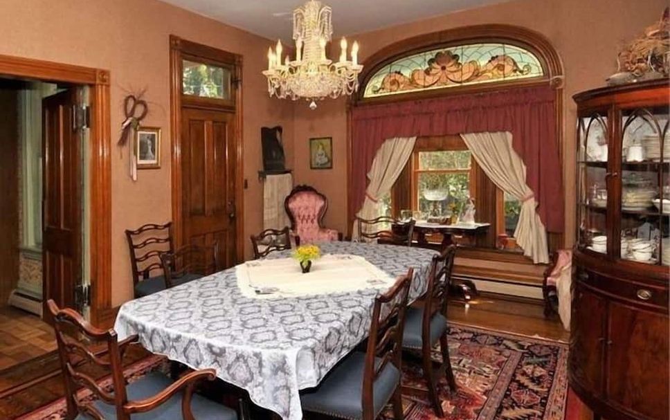 Dining room Photo