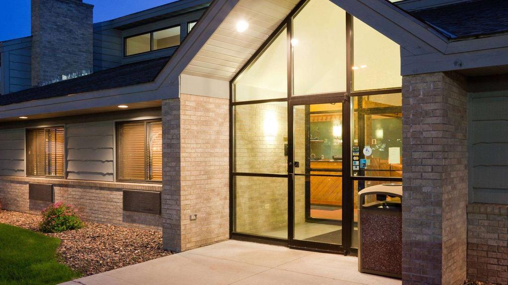 AmericInn Wyndham Rice Lake  Rice Lake  WI  United States Compare