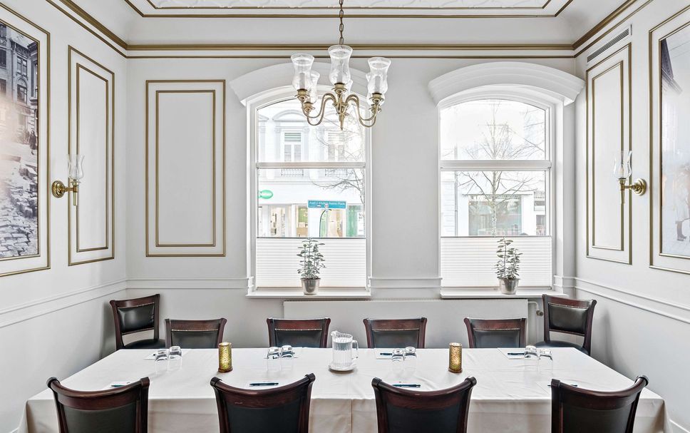 Dining room Photo
