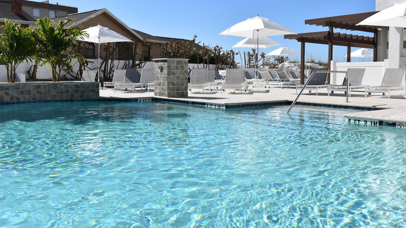 Barefoot Beach Club