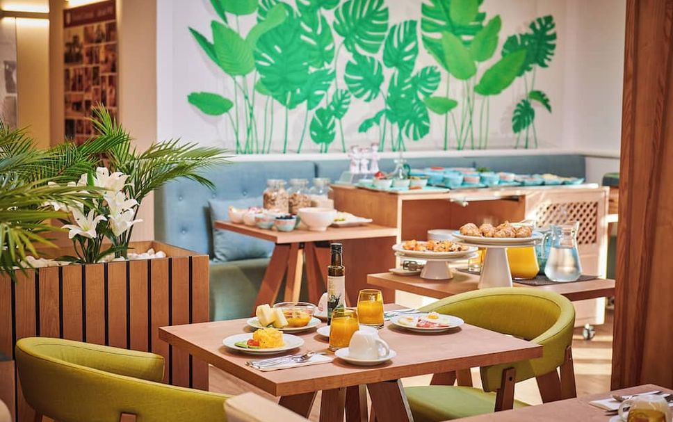 Restaurant Photo