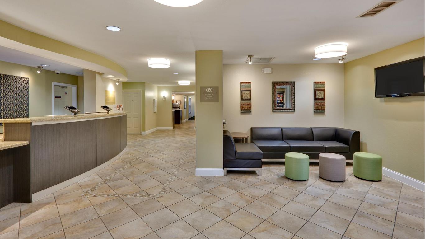 Candlewood Suites Market Center, An IHG Hotel