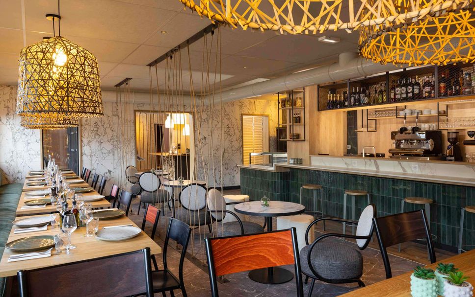 Restaurant Photo