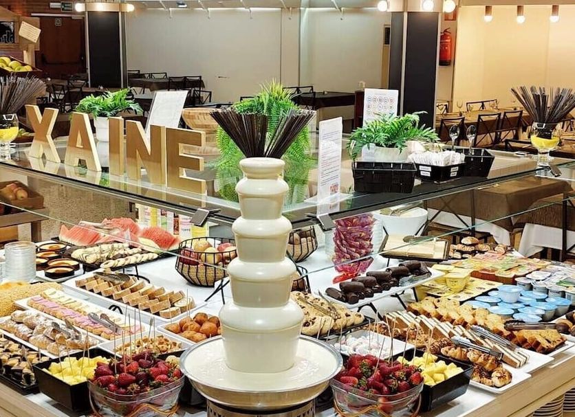 Buffet Photo