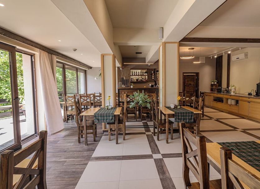 Restaurant Photo
