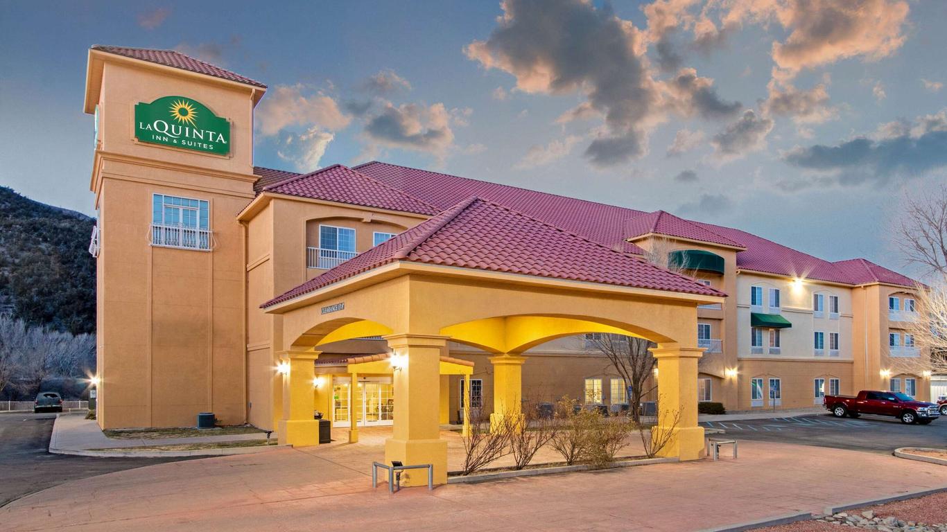 La Quinta Inn & Suites by Wyndham Ruidoso Downs