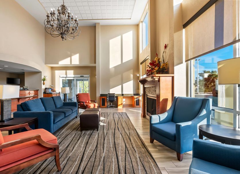 Lounge Photo