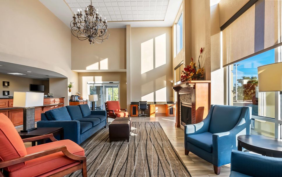 Lounge Photo