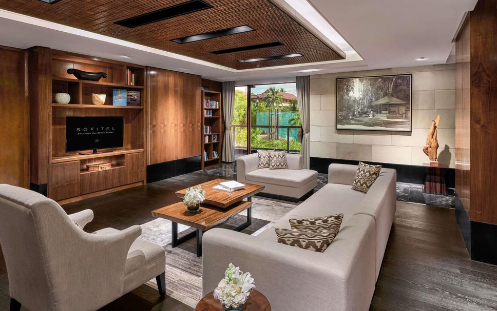 Lounge Photo