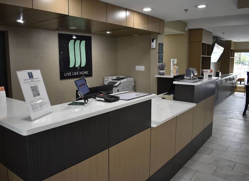 Front desk Photo