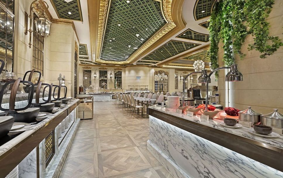 Buffet Photo