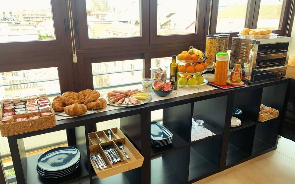 Buffet Photo