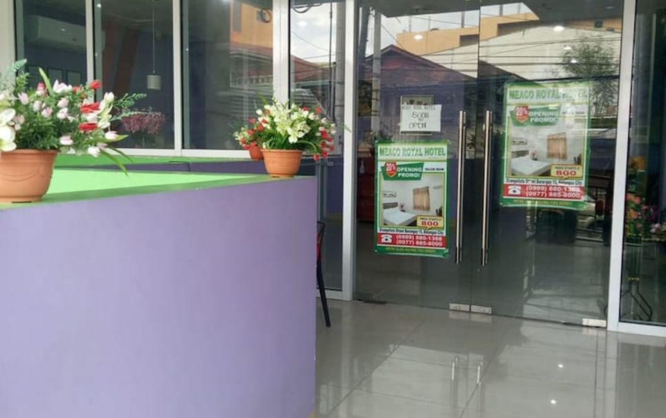 Front desk Photo