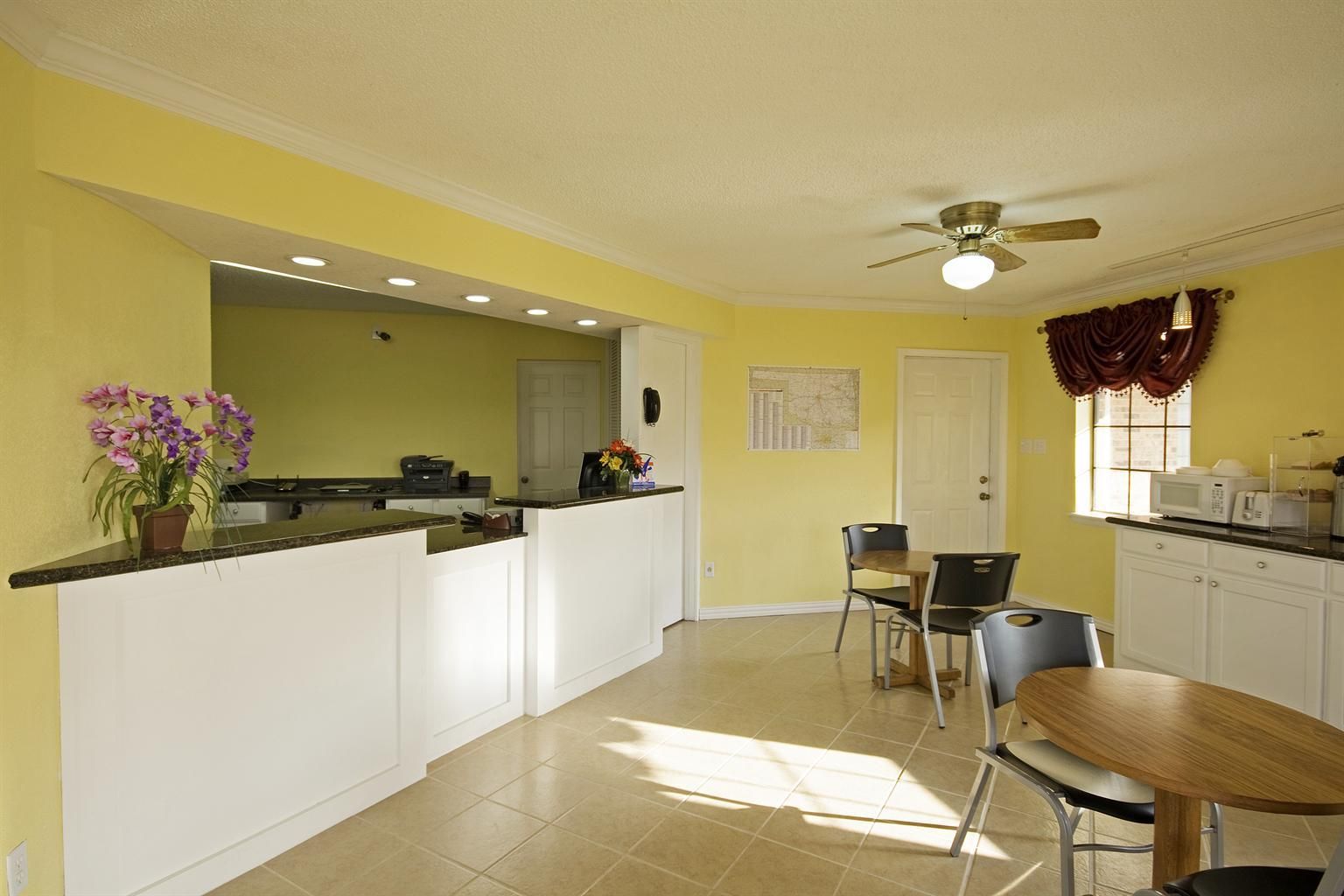 Front desk Photo