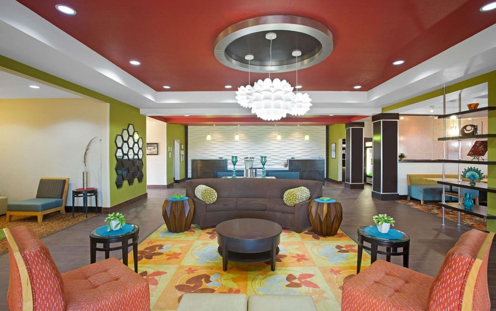 Lounge Photo