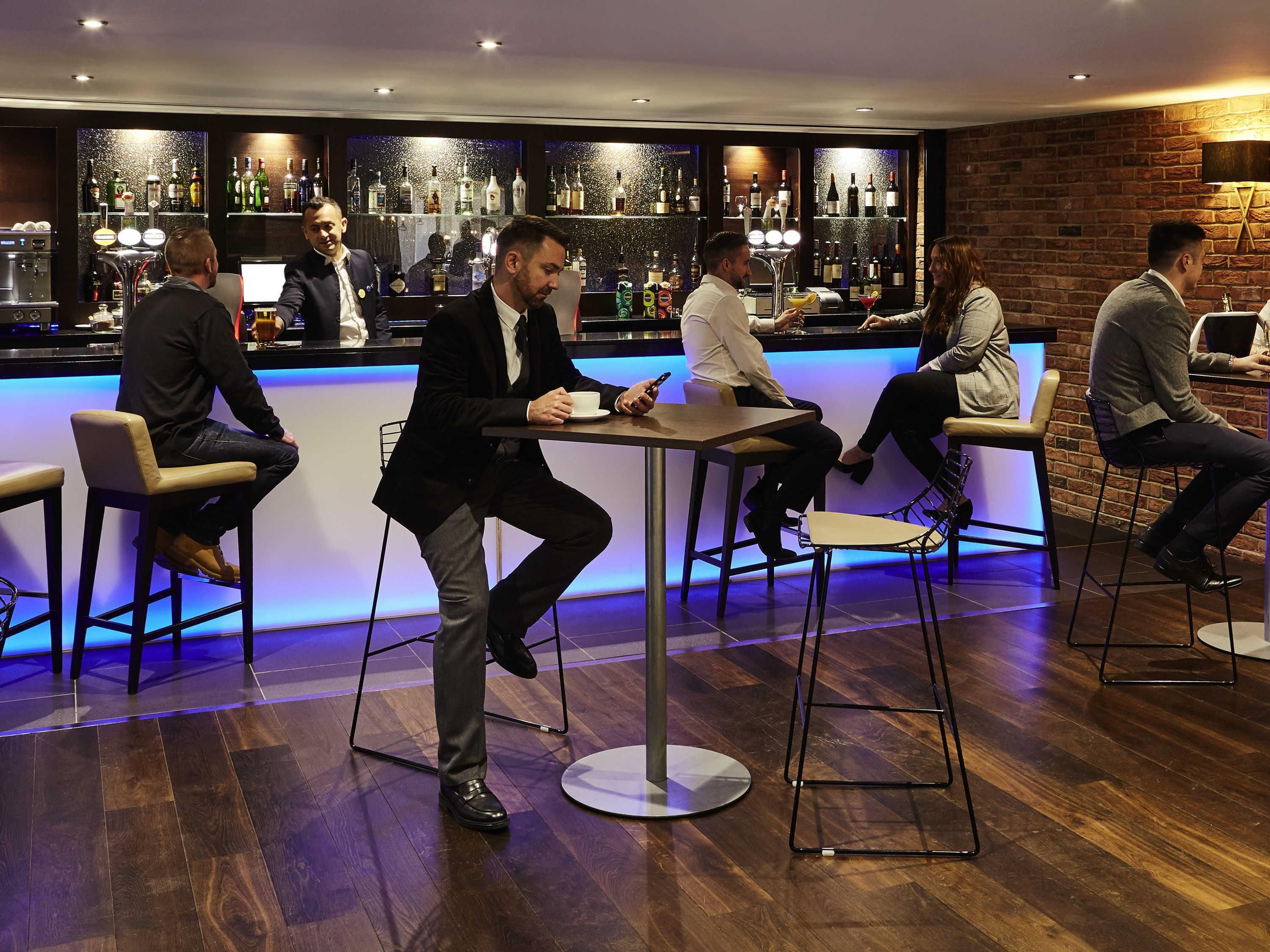 Bar Photo