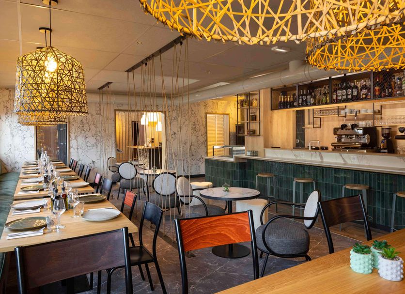Restaurant Photo