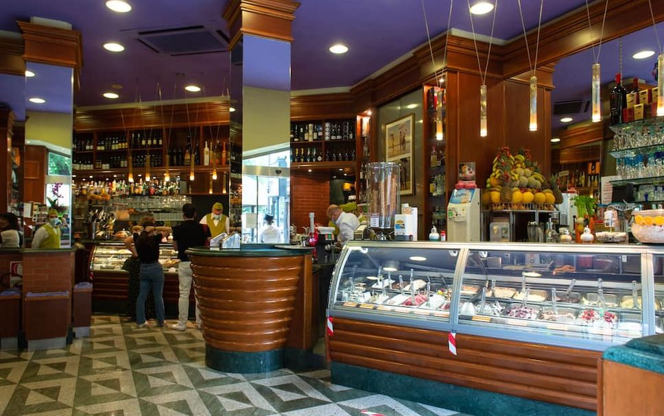 Bar Photo