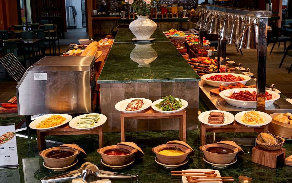Buffet Photo