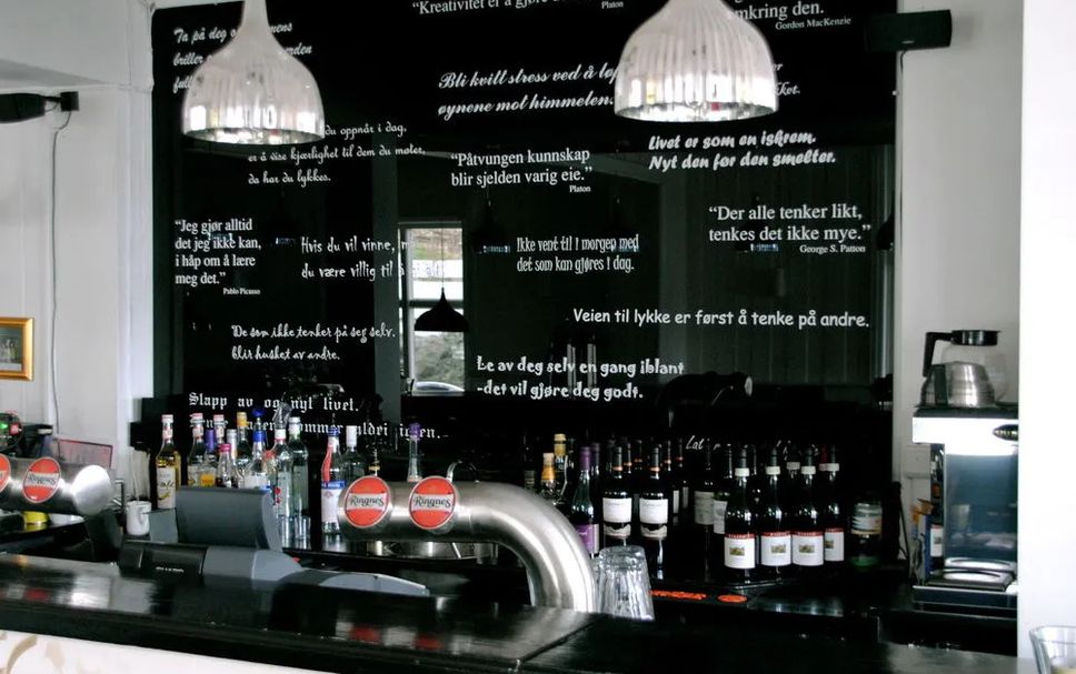Bar Photo