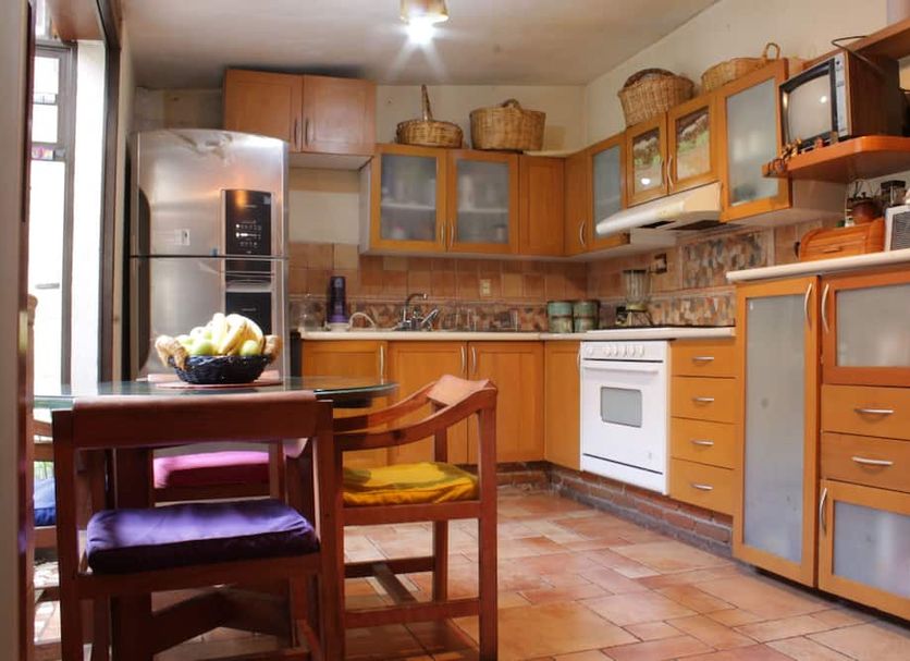 Kitchen Photo