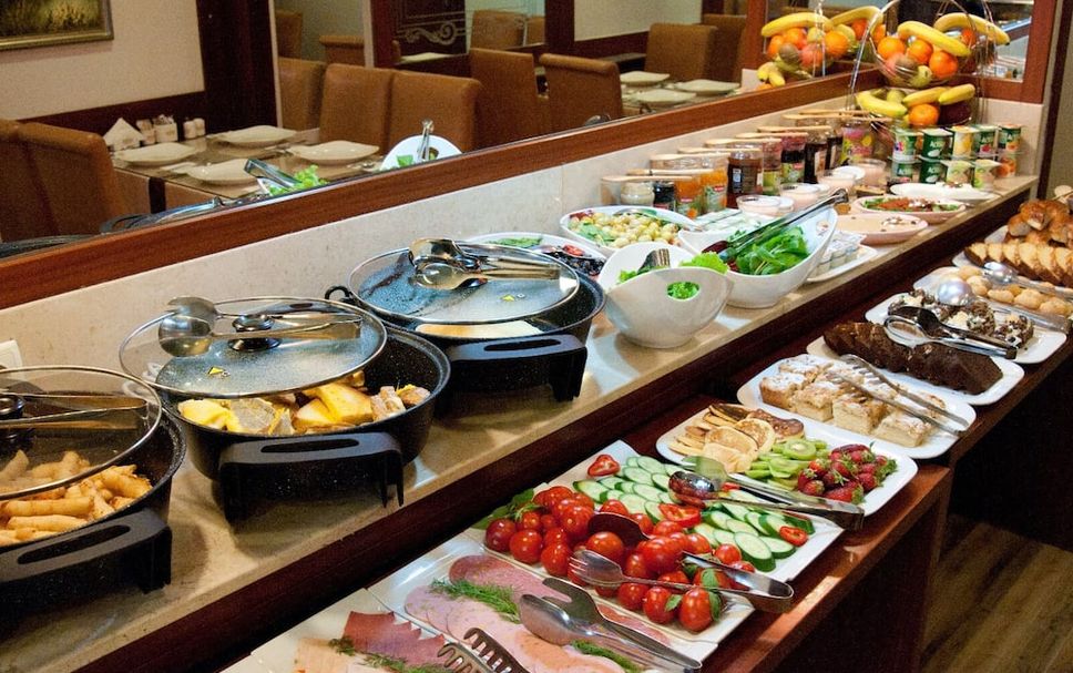 Buffet Photo