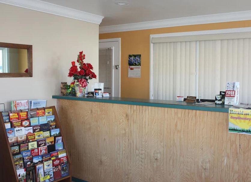 Front desk Photo