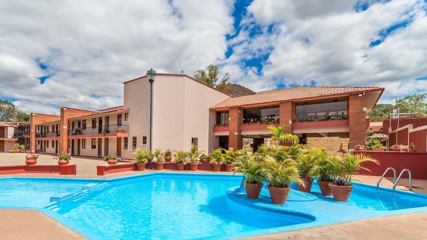 Villas Del Sol Hotel