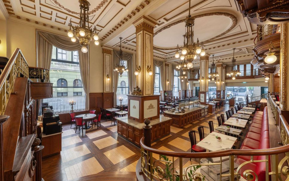 Restaurant Photo