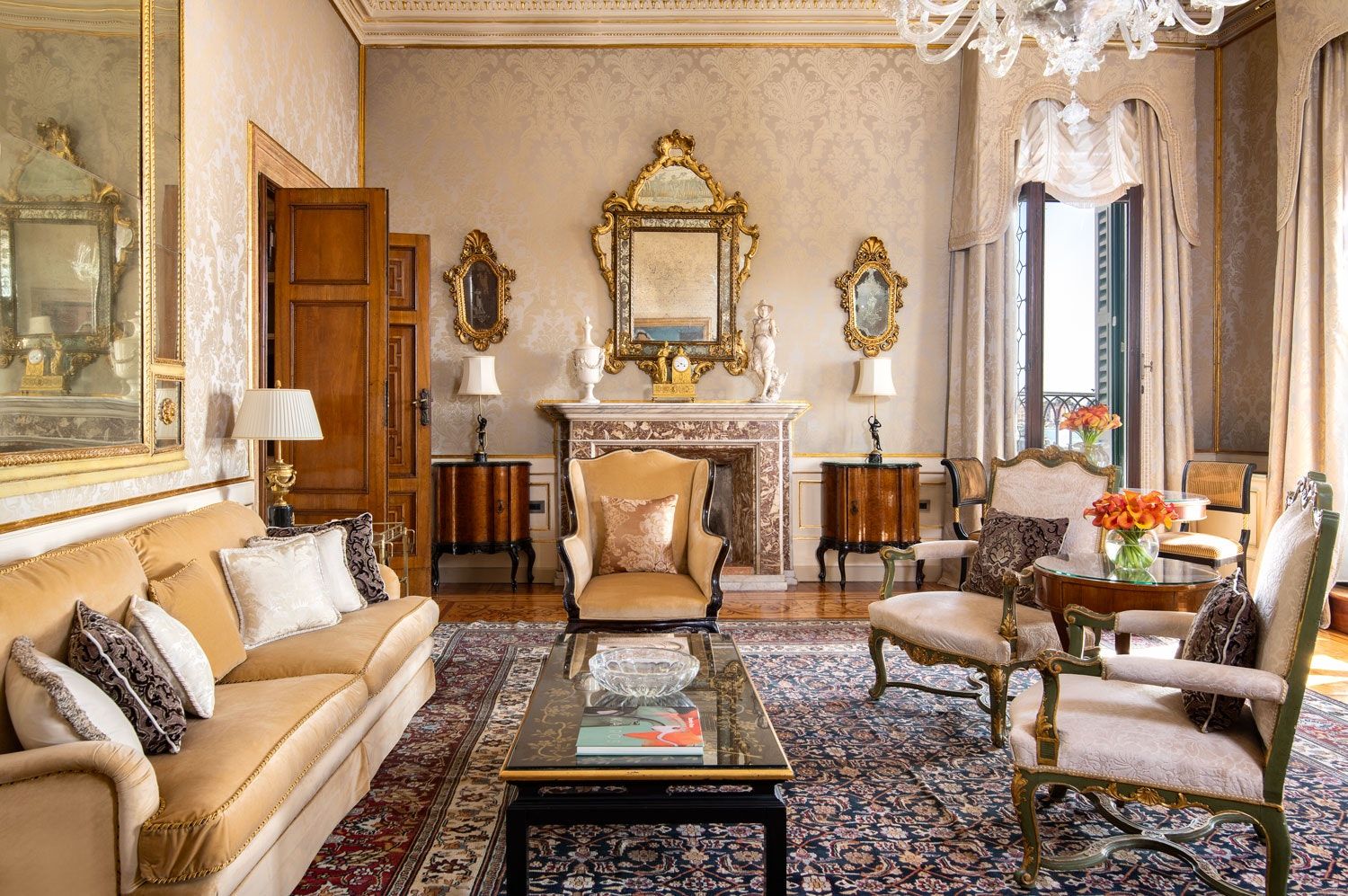 Living room Photo