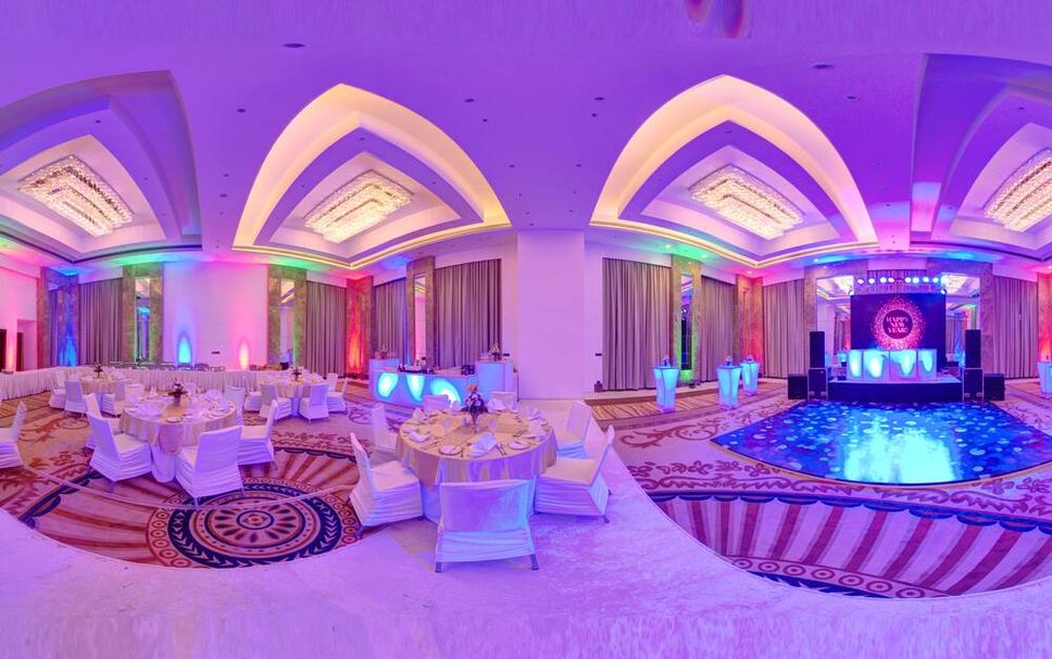 Banquet hall Photo