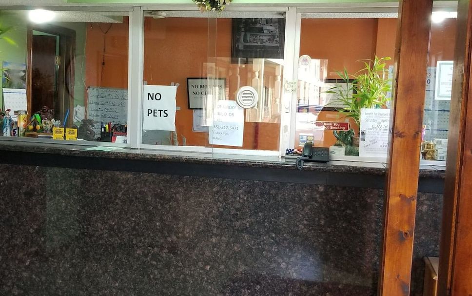 Front desk Photo