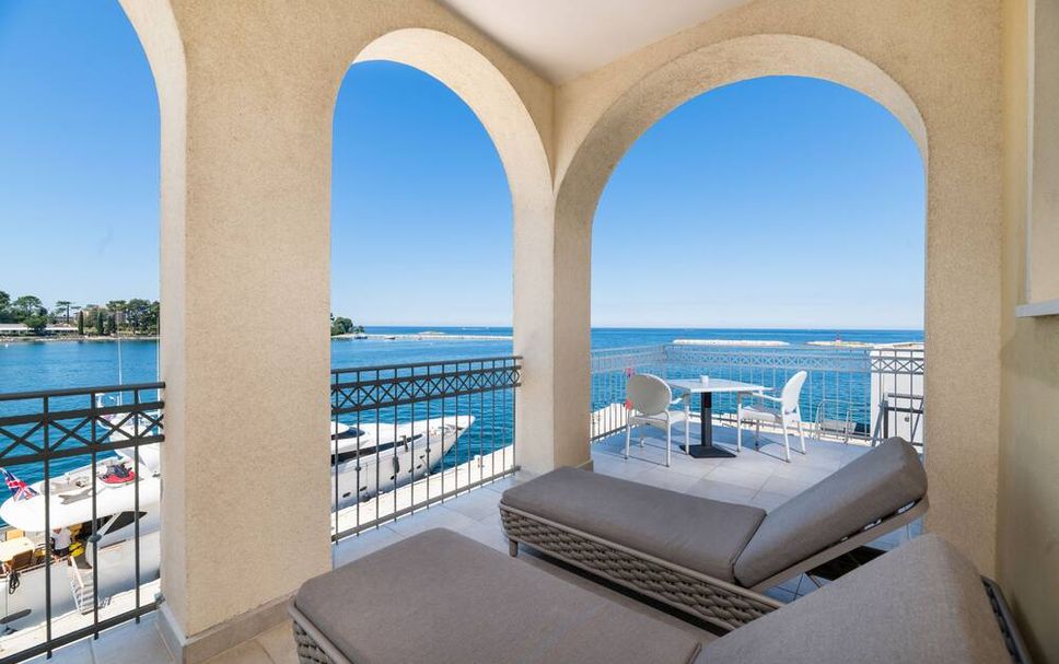 Balcony Photo