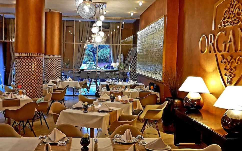 Restaurant Photo