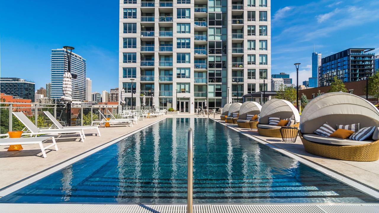 Apartment in River North with Balcony, Chicago, IL, United States