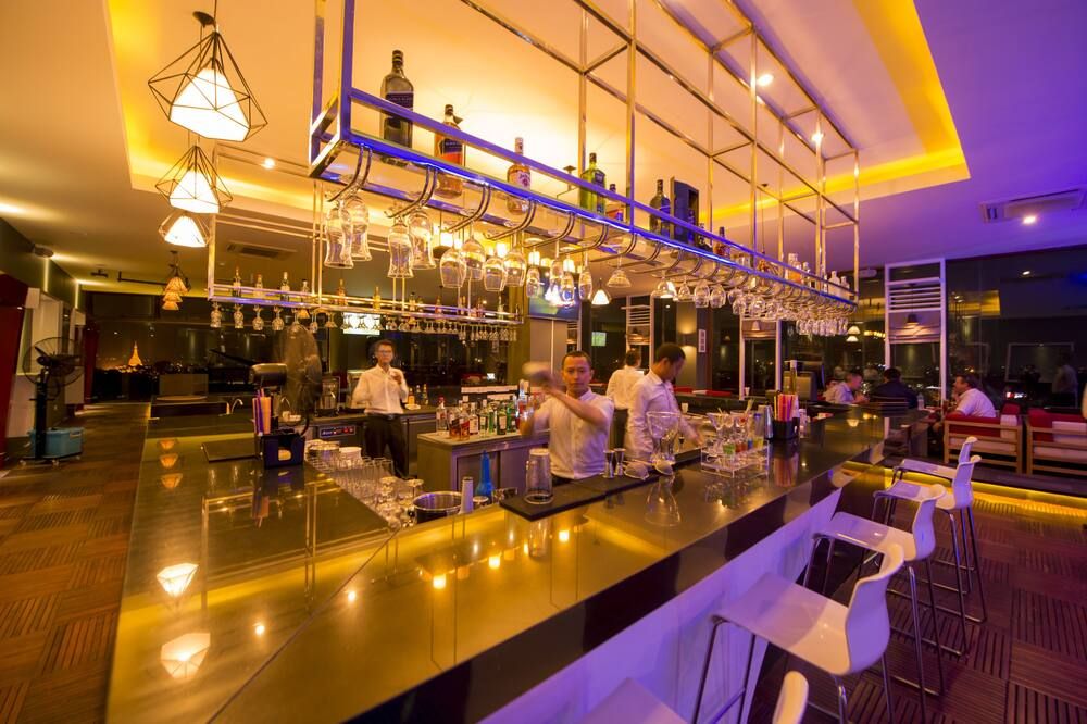 Bar Photo