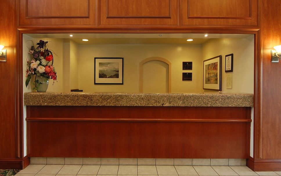 Front desk Photo