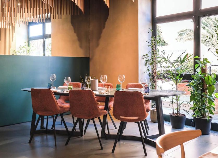 Restaurant Photo