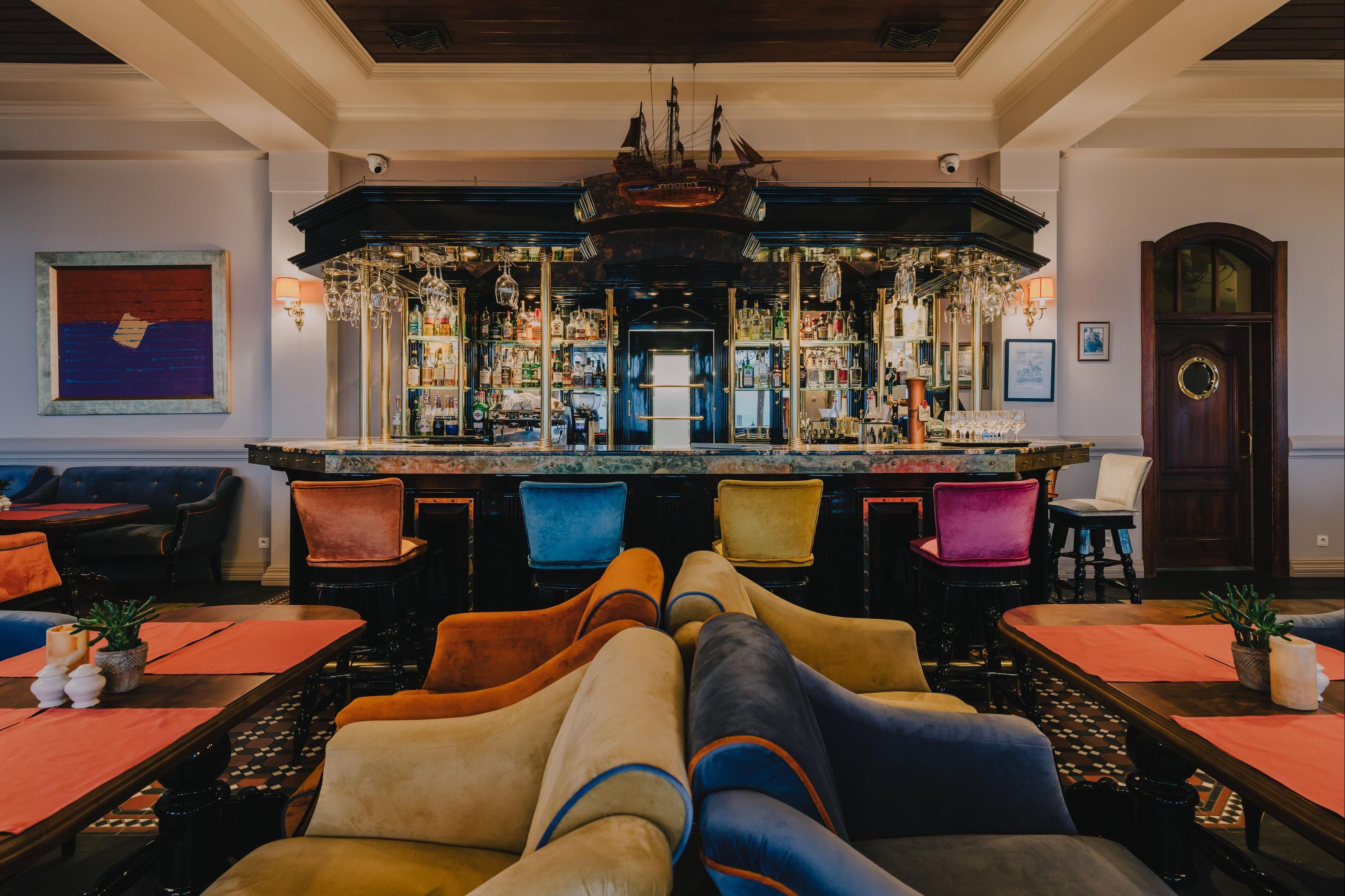 Bar Photo