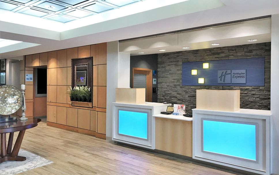 Front desk Photo