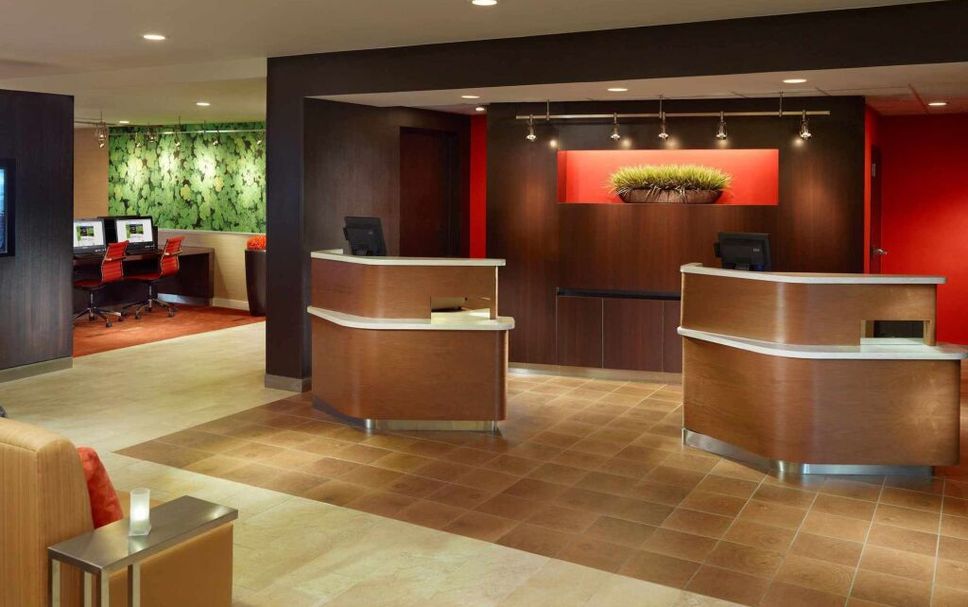 Front desk Photo