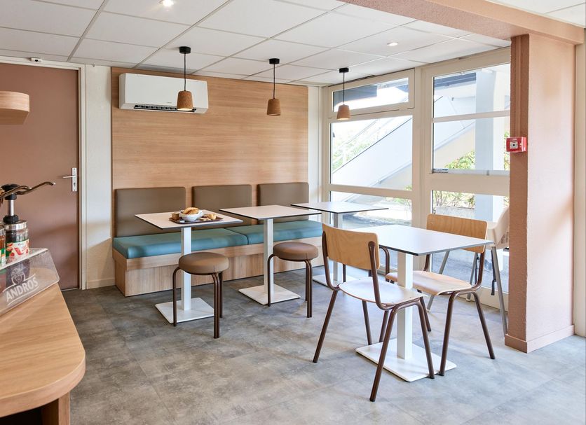 Dining room Photo