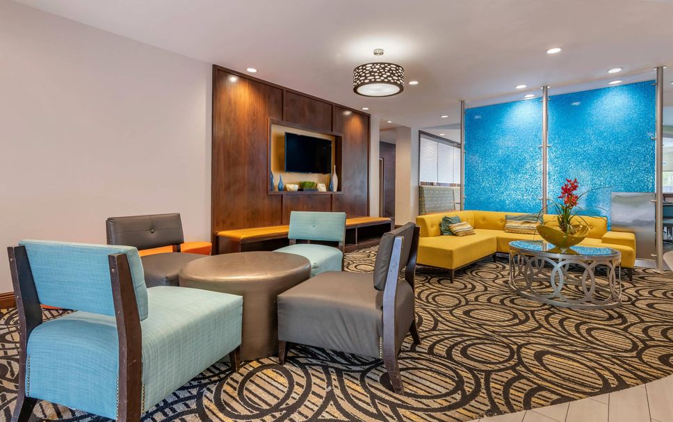 Lounge Photo