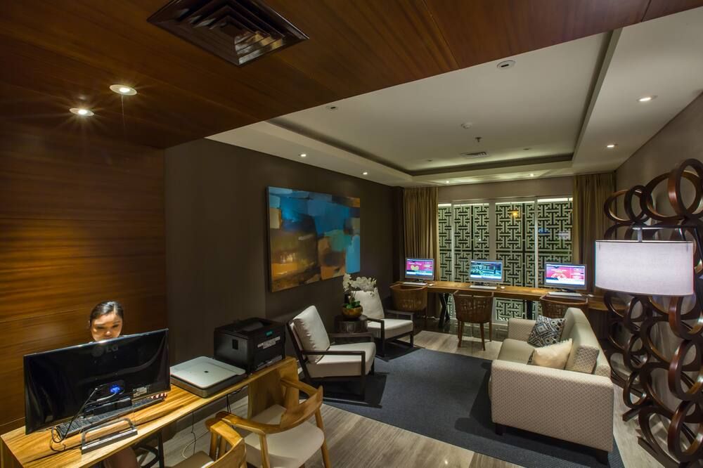 Business center Photo
