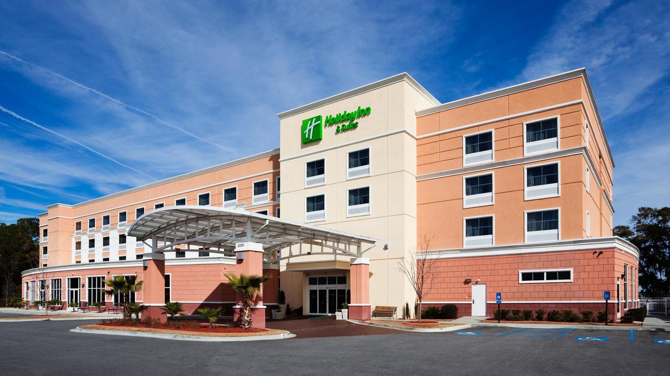 Holiday Inn Hotel & Suites Beaufort at Highway 21, an IHG Hotel